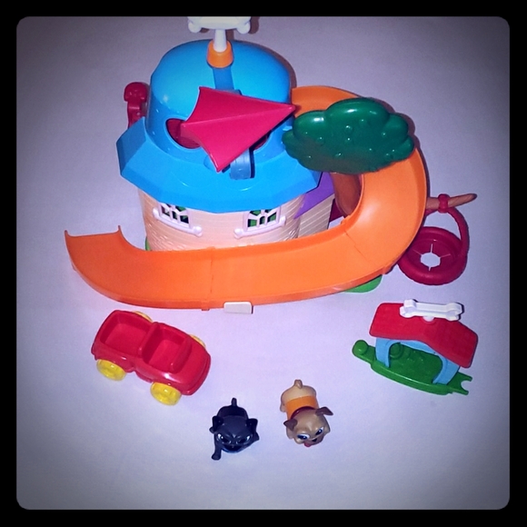 disney junior puppy dog pals doghouse playset